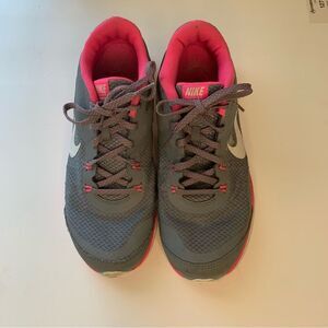 Women's Nike Training Flex TR 5 Running Shoes Size 9
